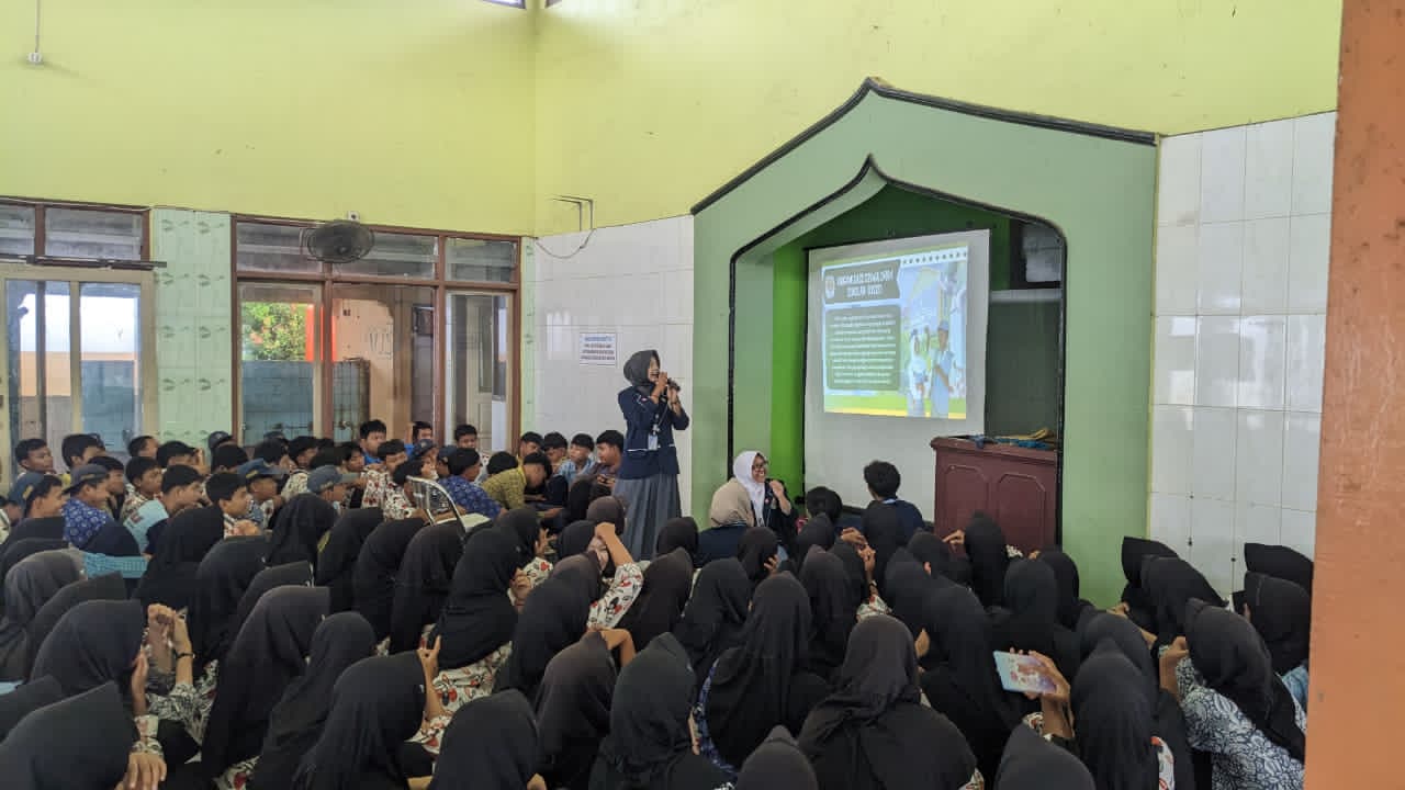 Sosialisasi SPMB ke SMPN 2 LELEA